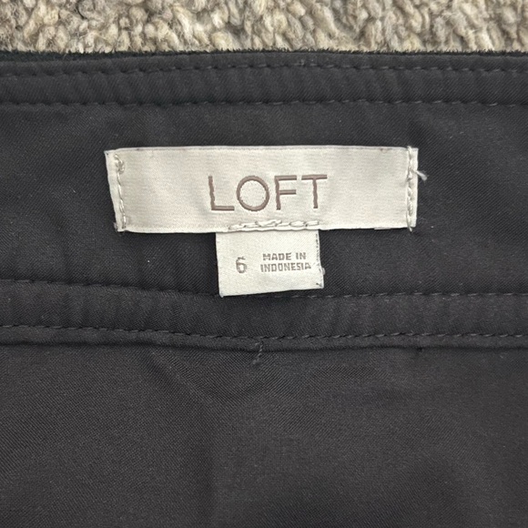 LOFT Skirt - Picture 3 of 3